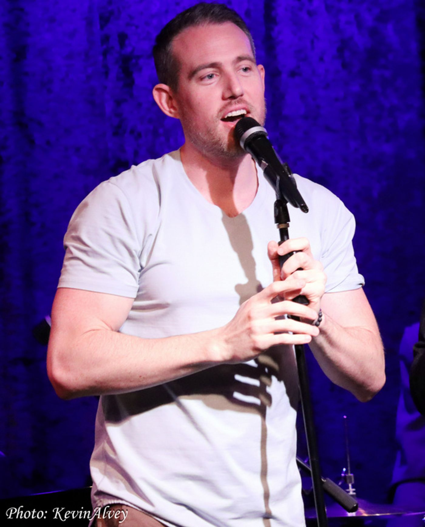 Photos: Kate Shindle, Jelani Remy and More Celebrate The Holidays At JIM CARUSO'S CAST PARTY Photos: Kate Shindle, Jelani Remy and More Celebrate The Holidays At JIM CARUSO'S CAST PARTY Image