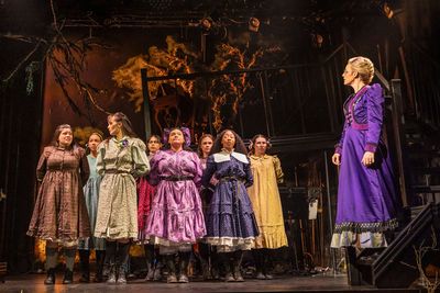 Erin Davie with cast of Picnic at Hanging Rock Photo
