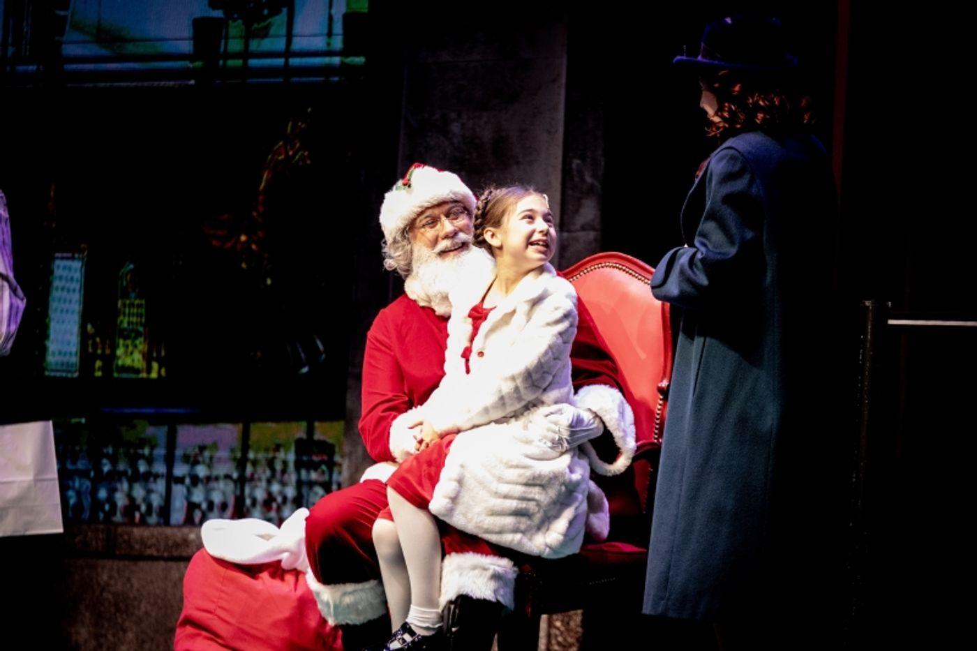Review: MIRACLE ON 34TH STREET at The Fox Theatre  Image