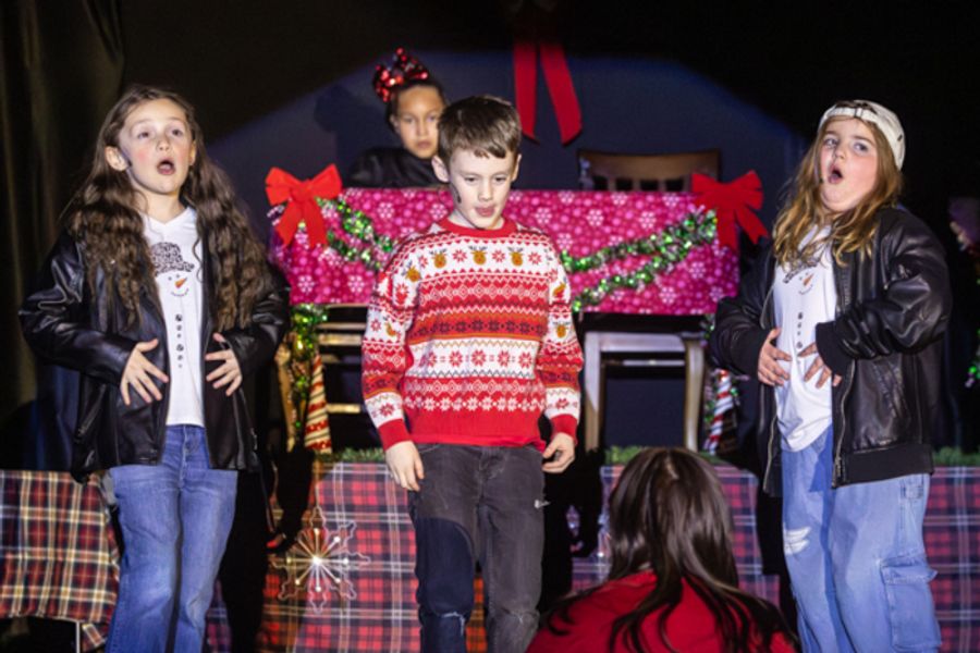 Photos: First look at Rise Up Art Alliance Youth Theatre’s JINGLE JURY Image