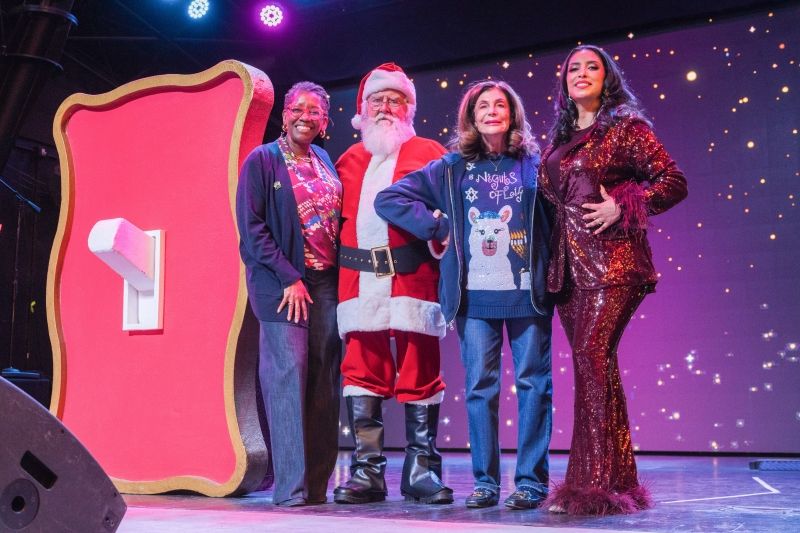 Feature: FREMONT STREET EXPERIENCE MARKS 30 YEARS WITH HOLIDAY FESTIVITIES Image