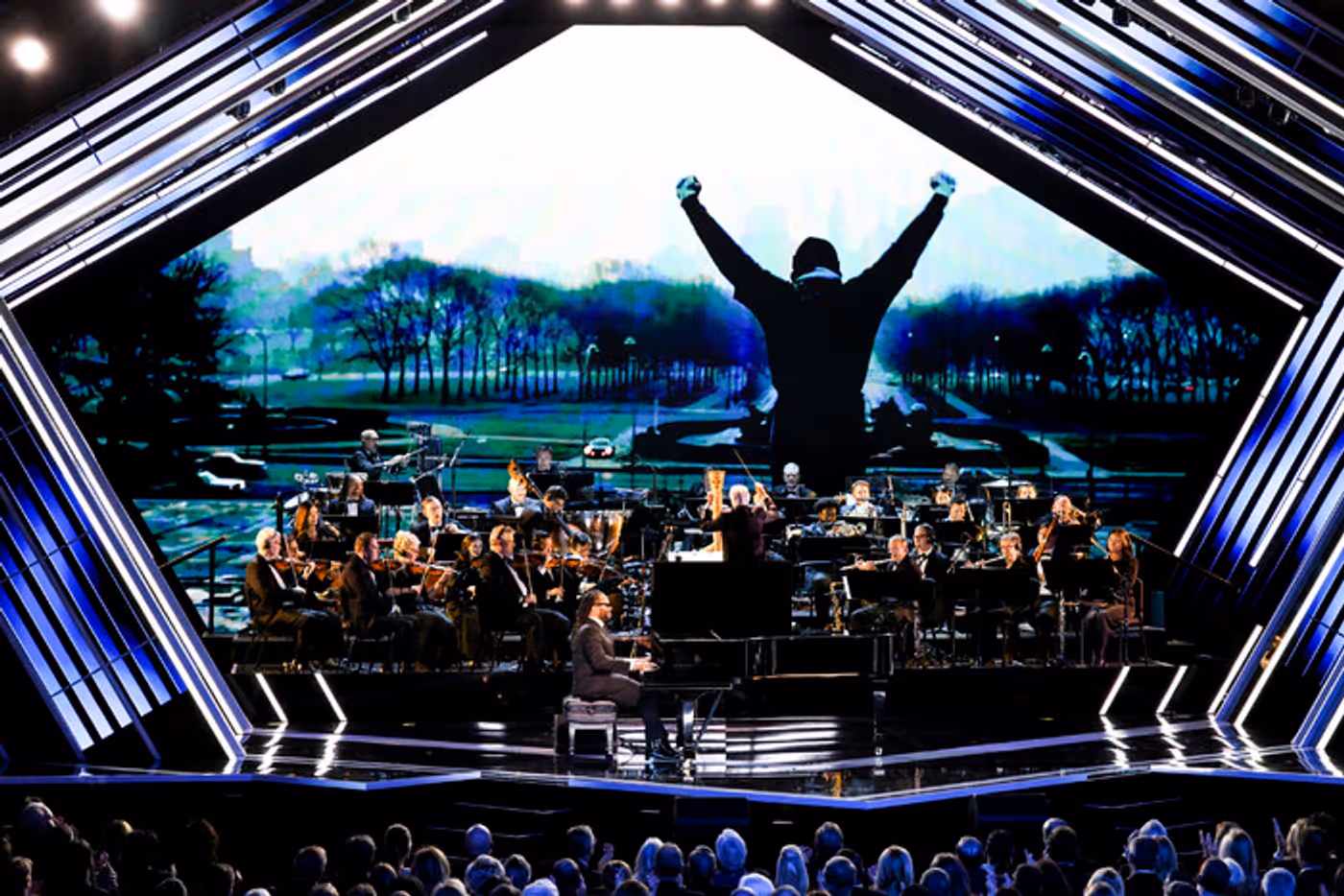 Photos: Inside the 2025 Kennedy Center Honors with Laura Osnes, Kelsey Grammer, & More Photos: Inside the 2025 Kennedy Center Honors with Laura Osnes, Kelsey Grammer, & More Image