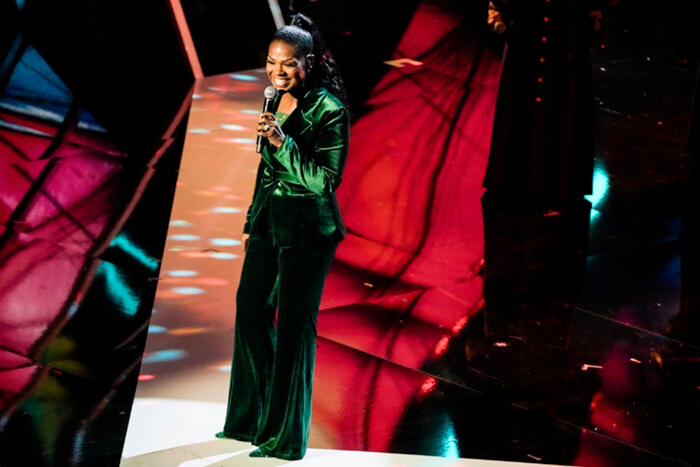 Photos: Inside the 2025 Kennedy Center Honors with Laura Osnes, Kelsey Grammer, & More Photos: Inside the 2025 Kennedy Center Honors with Laura Osnes, Kelsey Grammer, & More Image