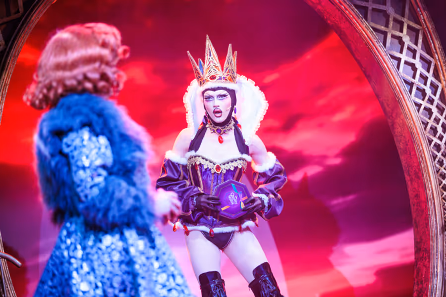 Photos: Kyran Thrax and More in SNOW WHITE Drag Pantomime Image