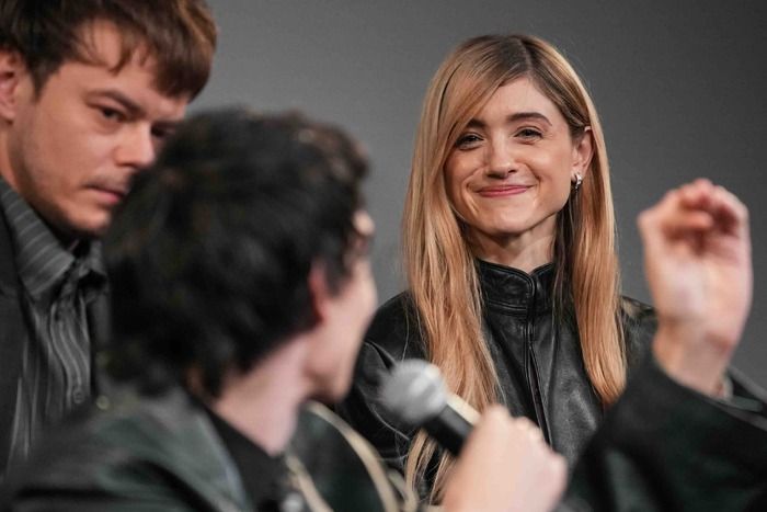 Photos: Gaten Matarazzo, Maya Hawke, & More at STRANGER THINGS PaleyLive Event  Image