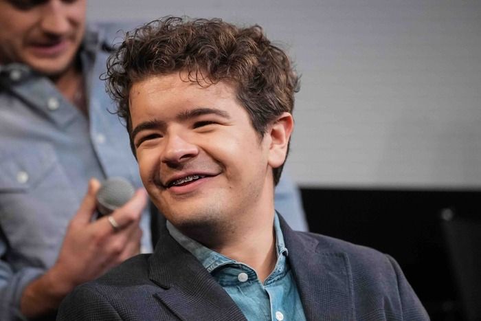 Photos: Gaten Matarazzo, Maya Hawke, & More at STRANGER THINGS PaleyLive Event  Image