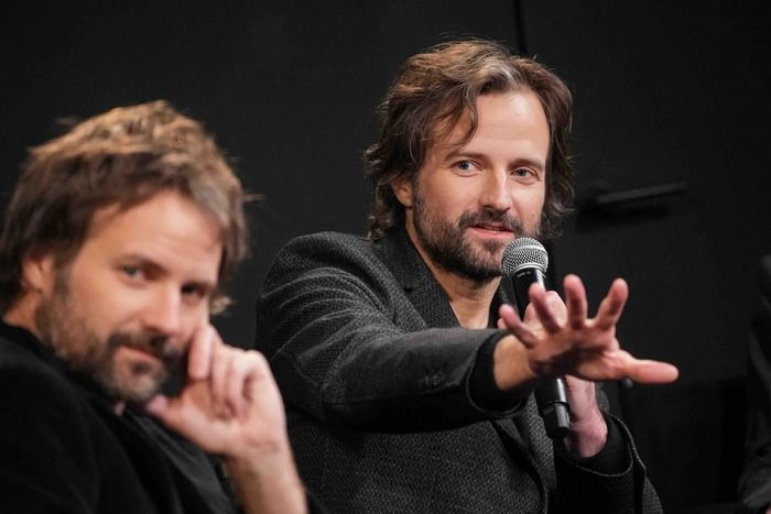 Photos: Gaten Matarazzo, Maya Hawke, & More at STRANGER THINGS PaleyLive Event  Image