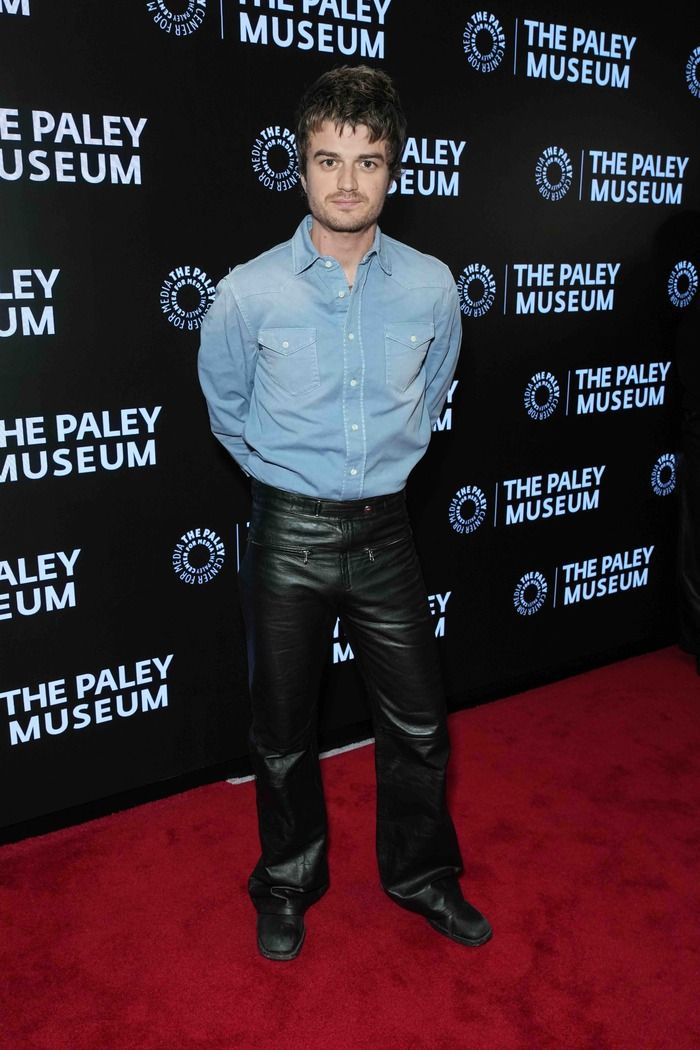 Photos: Gaten Matarazzo, Maya Hawke, & More at STRANGER THINGS PaleyLive Event  Image