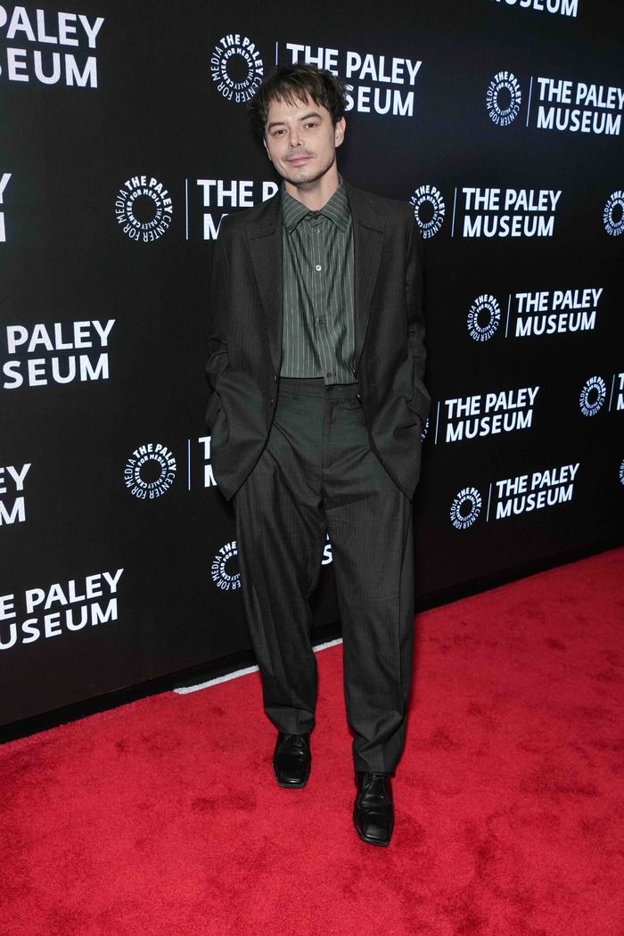 Photos: Gaten Matarazzo, Maya Hawke, & More at STRANGER THINGS PaleyLive Event  Image