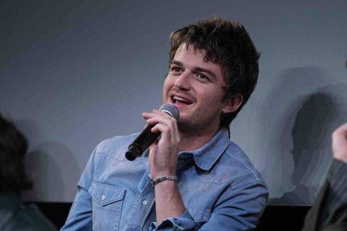 Photos: Gaten Matarazzo, Maya Hawke, & More at STRANGER THINGS PaleyLive Event  Image