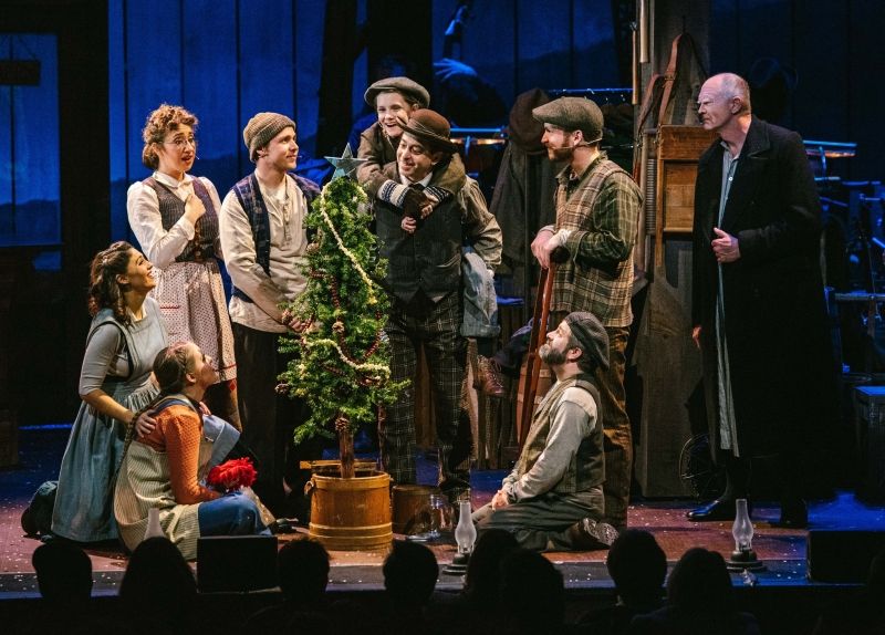 Review: DOLLY PARTON'S SMOKY MOUNTAIN CHRISTMAS CAROL at Reynolds Performance Hall  Image
