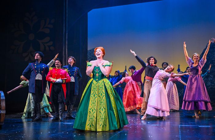 Photos: First Look at Slow Burn Theatre Company's FROZEN  Image