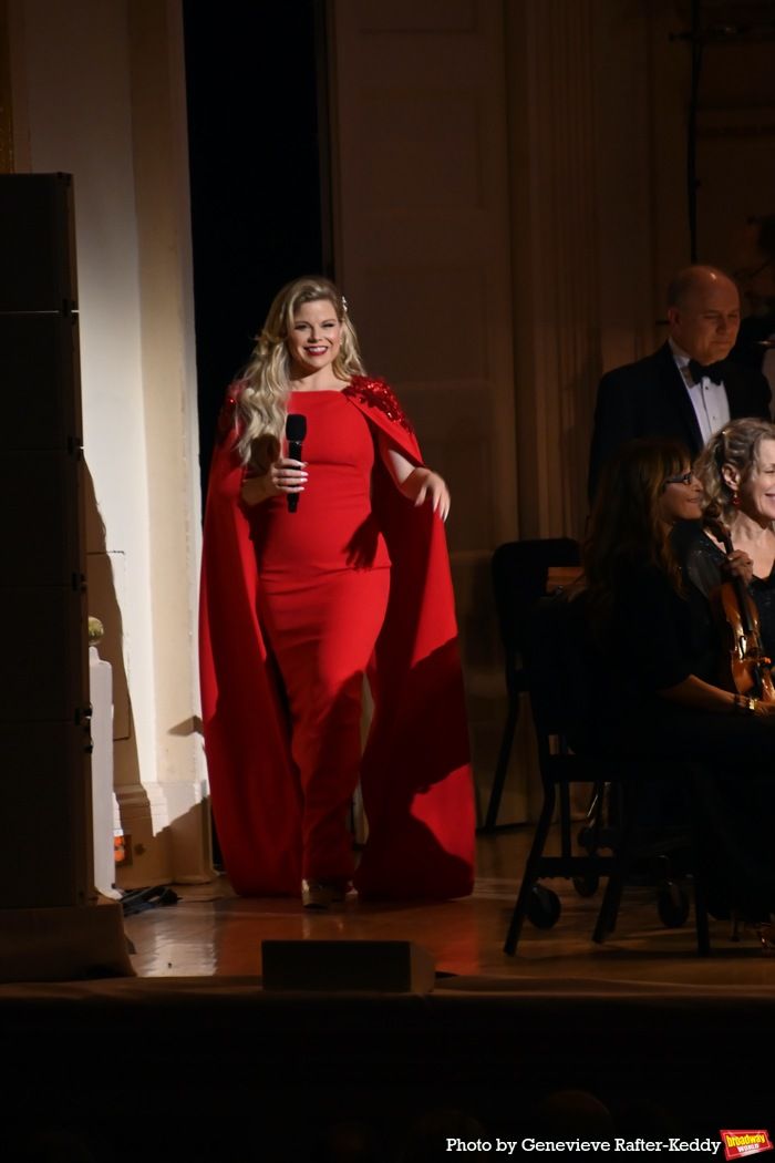 Photos: Megan Hilty and the New York Pops' 2025 Holiday Concert  Image
