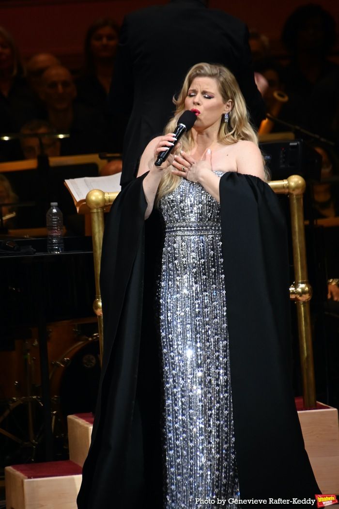 Photos: Megan Hilty and the New York Pops' 2025 Holiday Concert  Image
