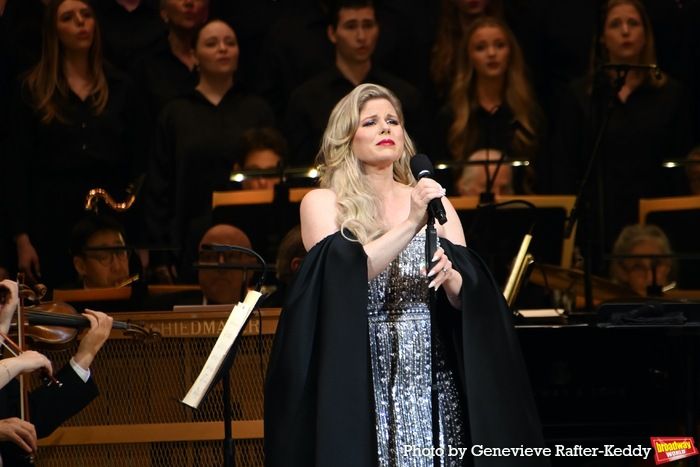 Photos: Megan Hilty and the New York Pops' 2025 Holiday Concert  Image