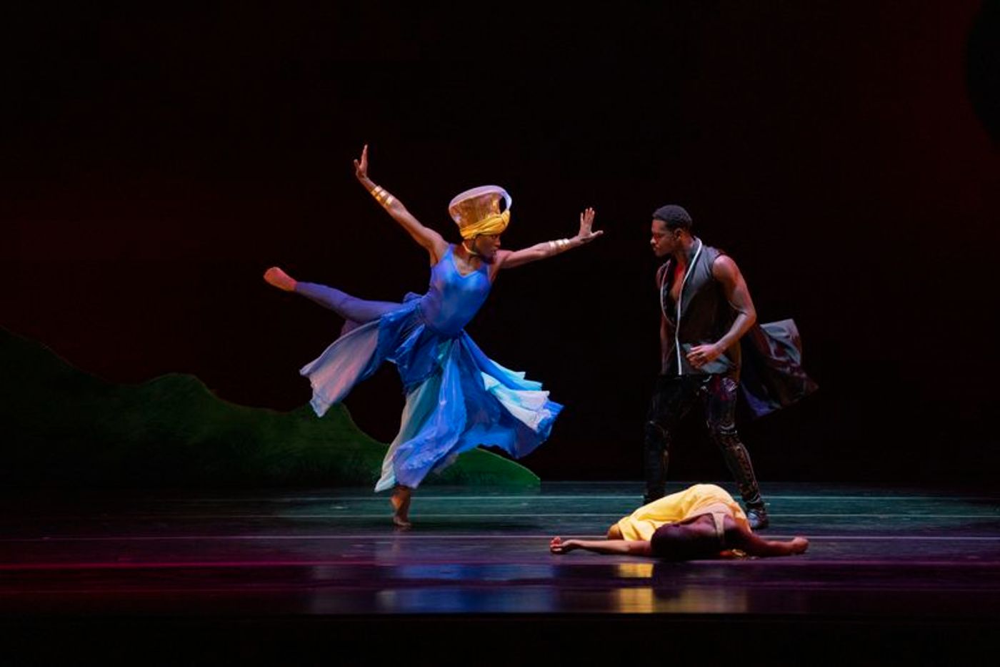 Review: ALVIN AILEY AMERICAN DANCE THEATER-A Fabulous “All New Premiere Night” Review: ALVIN AILEY AMERICAN DANCE THEATER-A Fabulous “All New Premiere Night” Image
