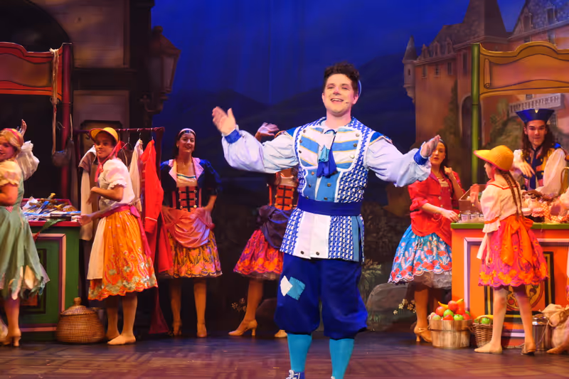Photos: First Look at CINDERELLA at Campus West, Welwyn Garden City — photo 3 of 5
