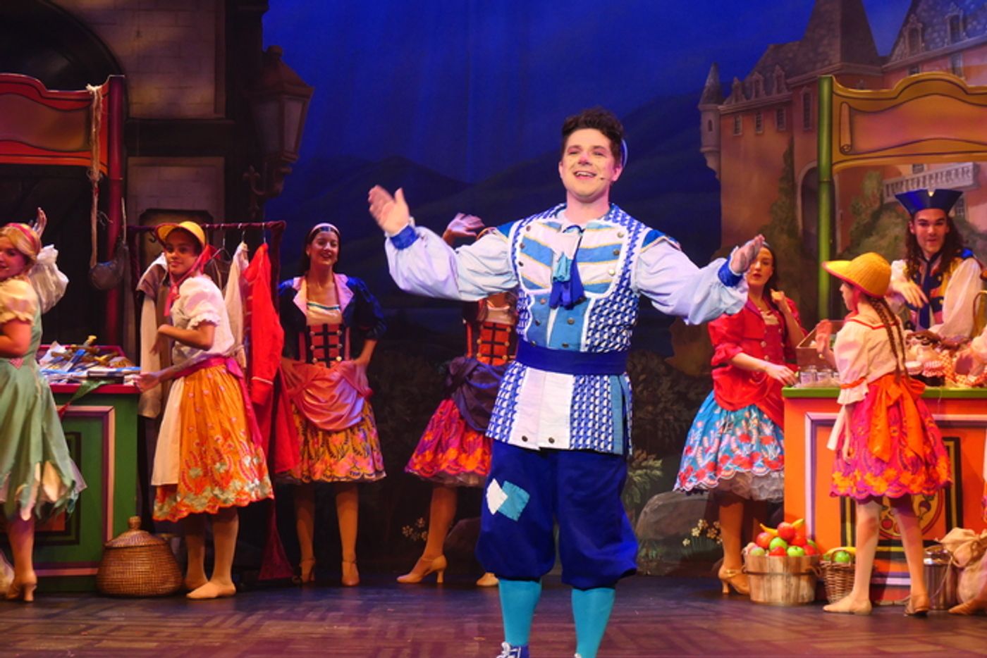 Photos: First Look at CINDERELLA at Campus West, Welwyn Garden City  Image