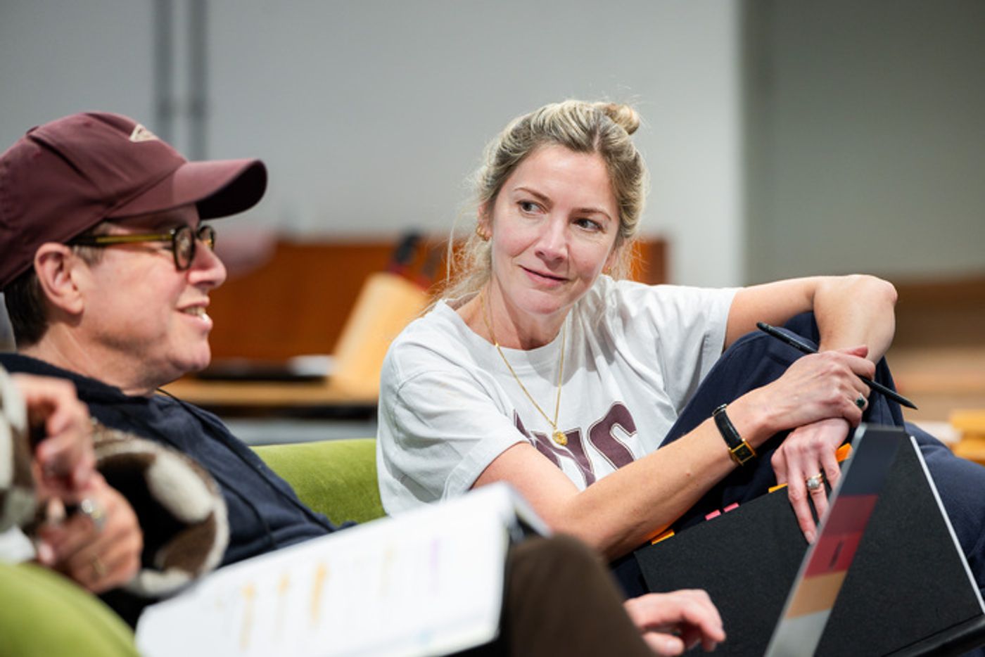 Photos: Kym Marsh, Lisa Faulkner and More in Rehearsal For SINGLE WHITE FEMALE UK Tour  Image