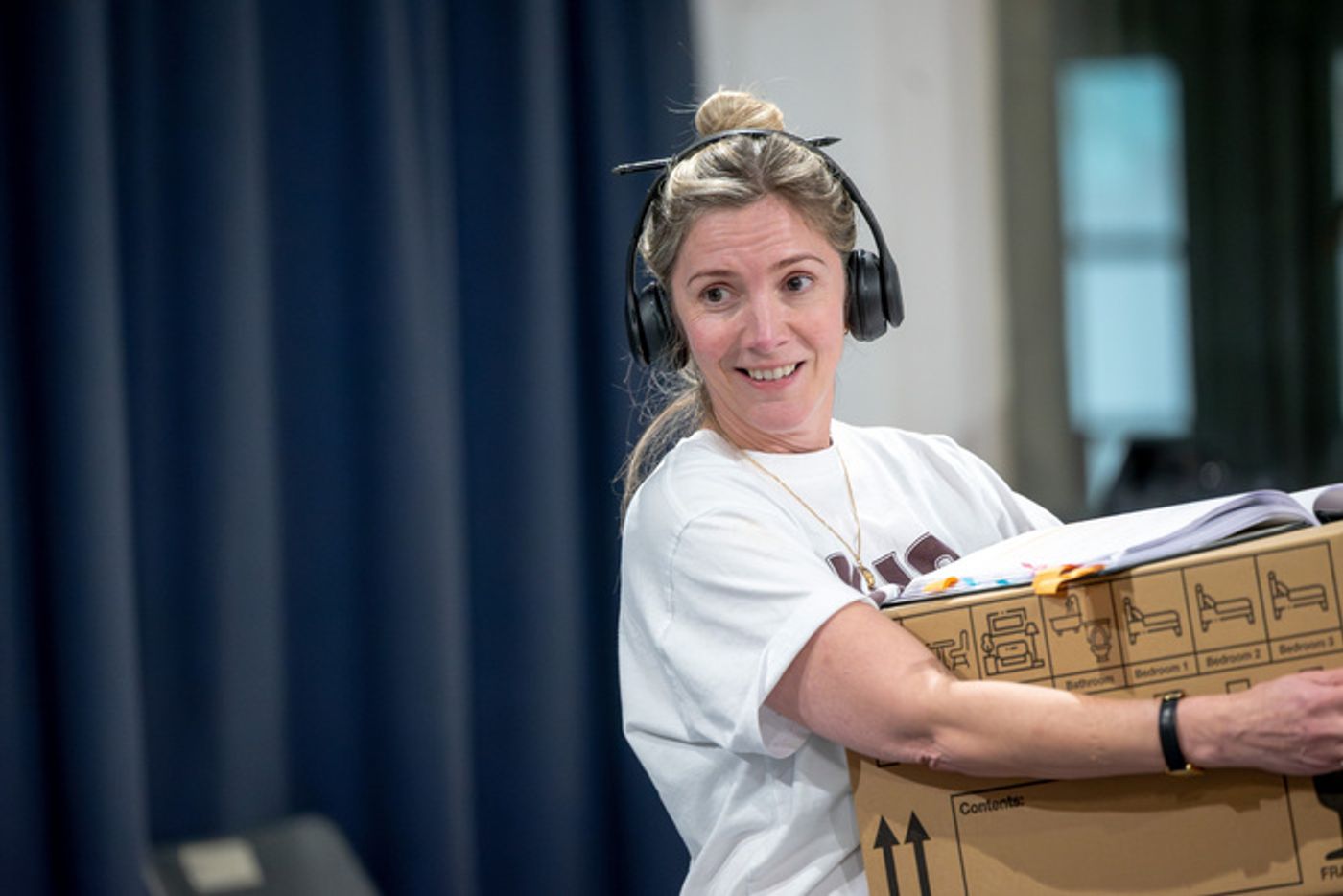 Photos: Kym Marsh, Lisa Faulkner and More in Rehearsal For SINGLE WHITE FEMALE UK Tour  Image