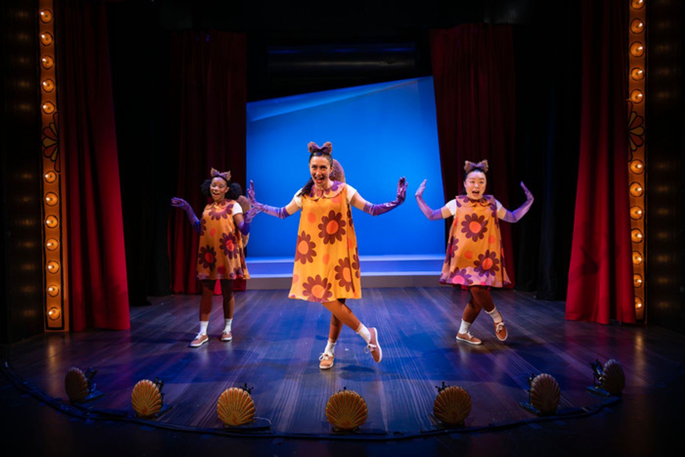 Photos: ELEPHANT & PIGGIE'S 'WE ARE IN A PLAY' at Atlantic Theater Company  Image