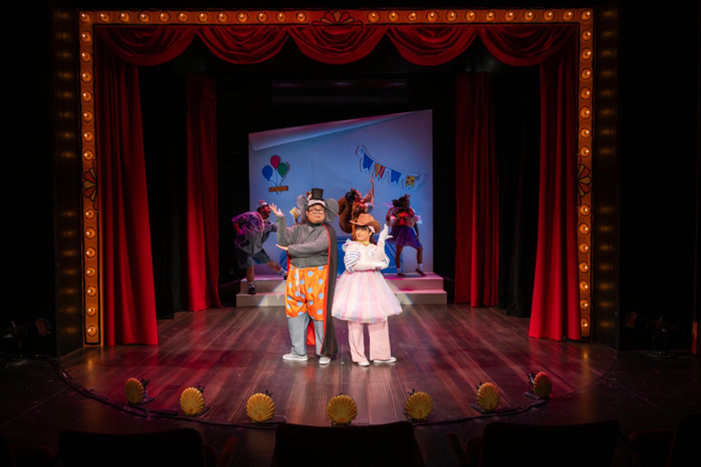 Photos: ELEPHANT & PIGGIE'S 'WE ARE IN A PLAY' at Atlantic Theater Company  Image