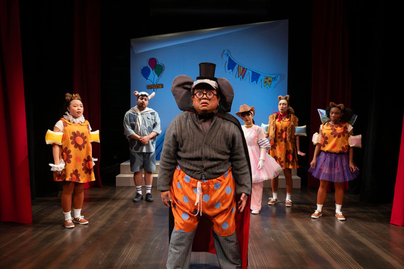 Photos: ELEPHANT & PIGGIE'S 'WE ARE IN A PLAY' at Atlantic Theater Company  Image