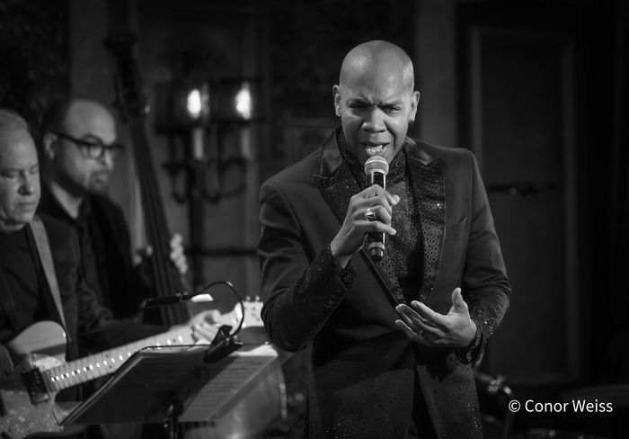 Photos: Darius de Haas: LET ME CARRY YOU THIS CHRISTMAS Release at 54 Below — photo 6 of 21