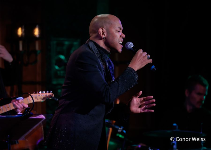 Photos: Darius de Haas: LET ME CARRY YOU THIS CHRISTMAS Release at 54 Below Image