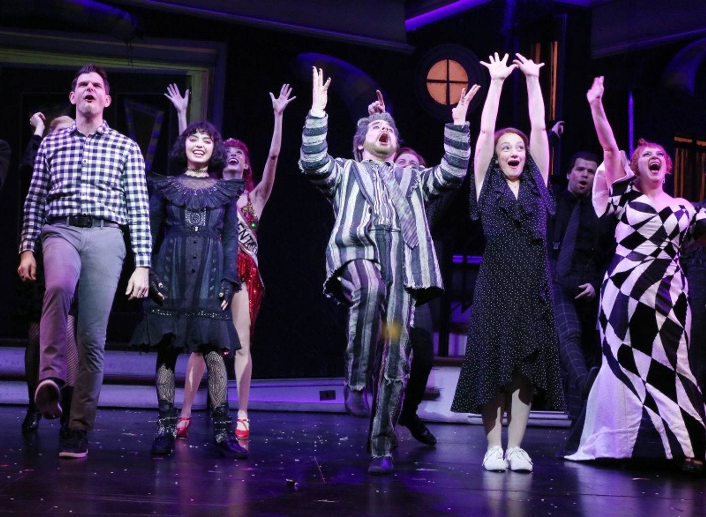 2 Broadway Shows Close This Weekend  Image