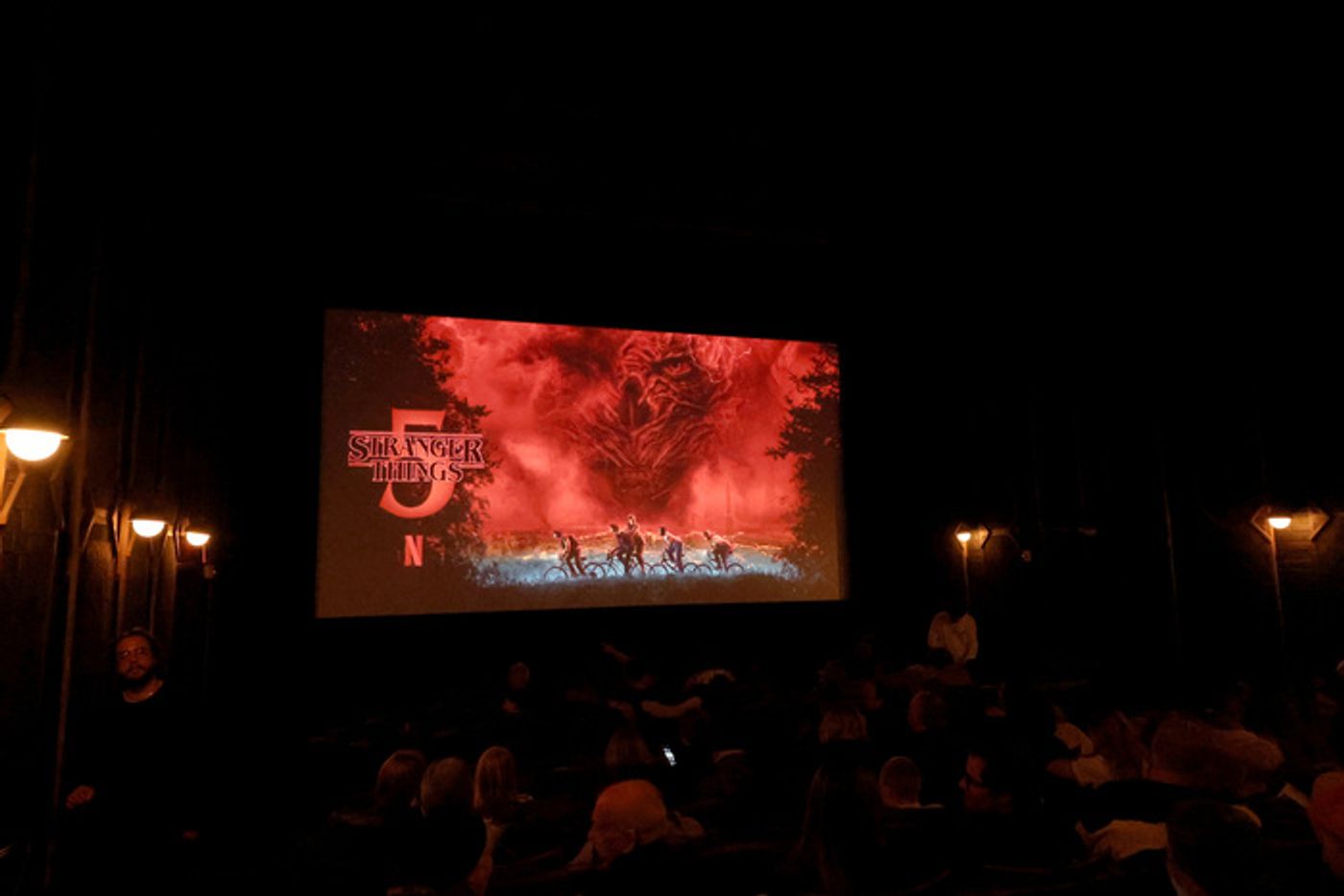 Photos: Gaten Matarazzo, Maya Hawke, & More at STRANGER THINGS 5 NYC Event  Image