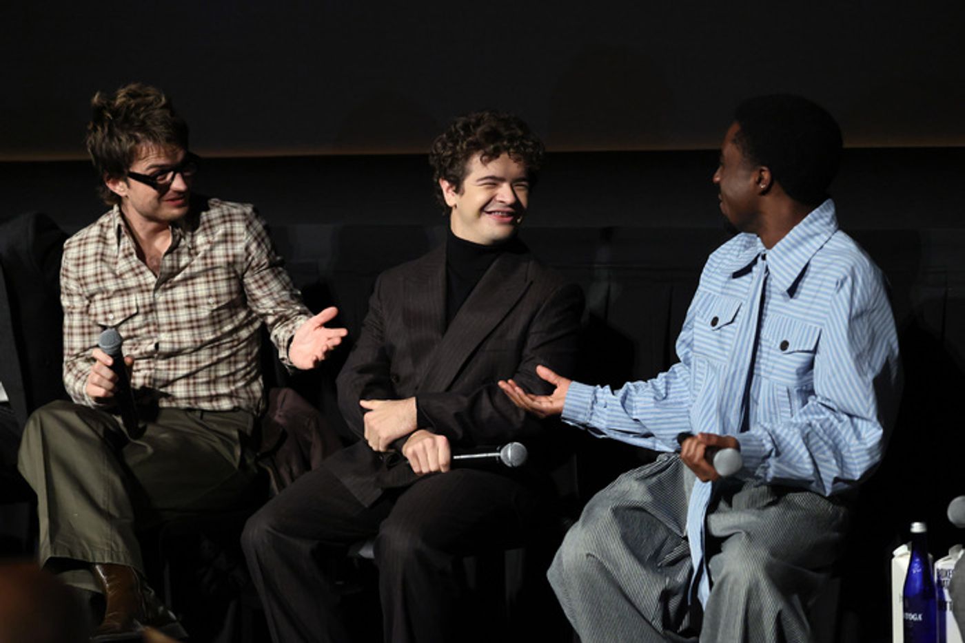Photos: Gaten Matarazzo, Maya Hawke, & More at STRANGER THINGS 5 NYC Event  Image
