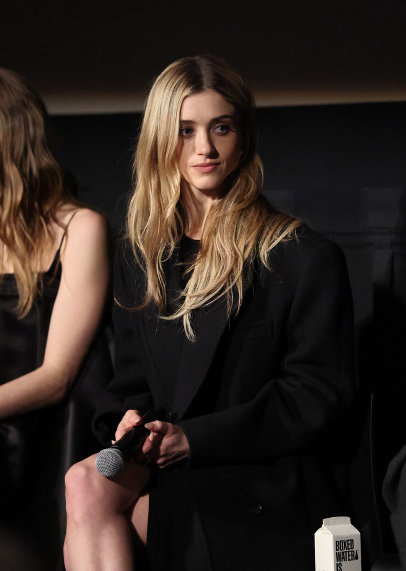 Photos: Gaten Matarazzo, Maya Hawke, & More at STRANGER THINGS 5 NYC Event  Image