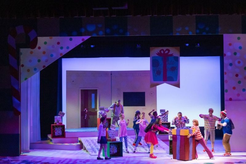 Review: JUNIE B. IN JINGLE BELLS, BATMAN SMELLS at Arkansas Museum Of Fine Arts in Little Rock  Image