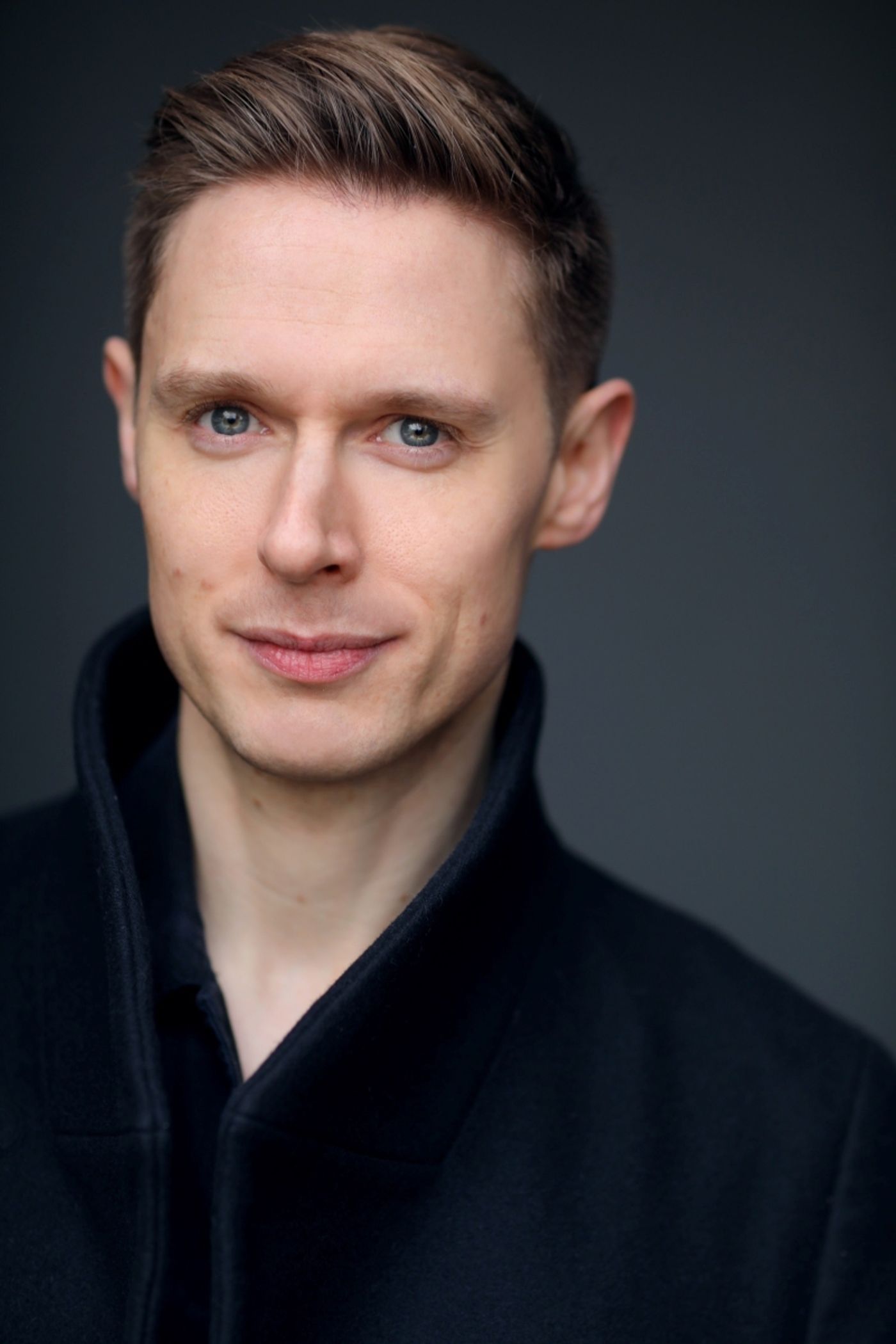 Interview: Samuel Barnett, Tim Price, Scott Handcock And James Goss on Ghosts, Walking and A Missing Shakespeare Play in SAMUEL BARNETT'S UNKNOWN Podcast  Image