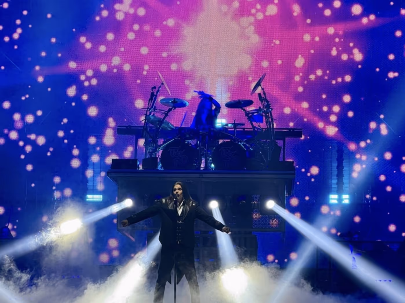 Review: 025 | THE GHOSTS OF CHRISTMAS EVE: THE BEST OF TSO AND MORE! at Target Center Minneapolis  Image