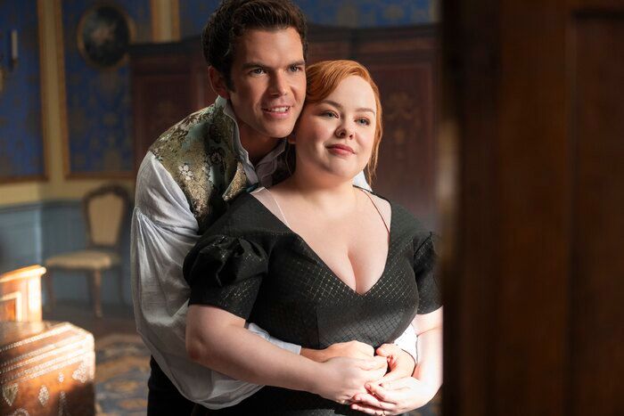 Video/Photos: Julie Andrews Returns as Lady Whistledown in BRIDGERTON Season 4 Trailer  Image