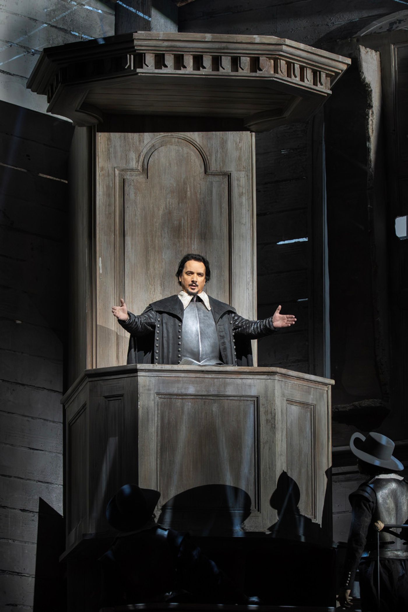 Photos: First Look at the Metropolitan Opera’s New Production of Bellini’s I PURITANI  Image