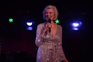 Karen Mason. Photo credit: Maryann Lopinto Photo