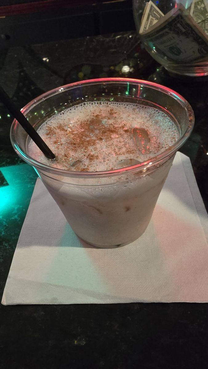 Review: CHAMPAGNE AND MISTLETOE at Vapors Live in Hot Springs Review: CHAMPAGNE AND MISTLETOE at Vapors Live in Hot Springs Image