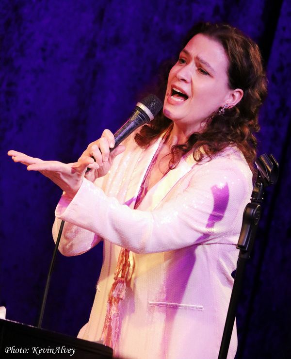 Photos: Maude Maggart Returns to Birdland With DO SOMETHING! — photo 8 of 24
