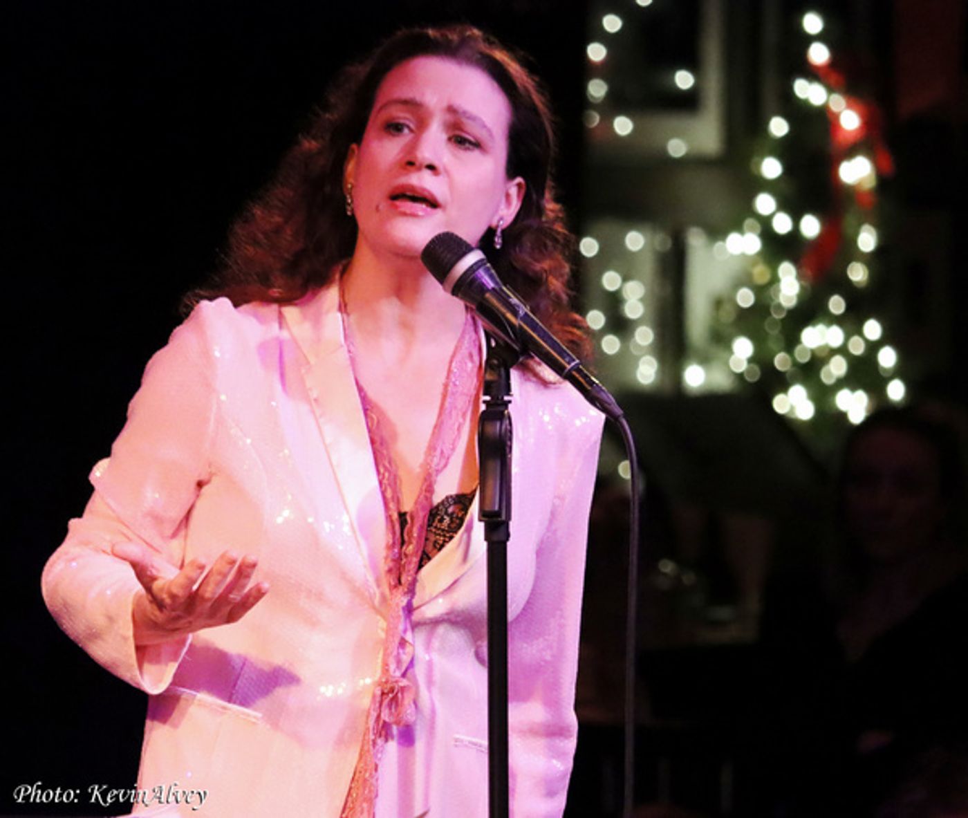 Photos: Maude Maggart Returns to Birdland With DO SOMETHING!  Image