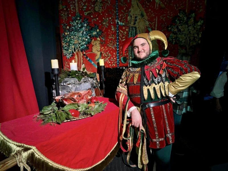 Review: YE OLDE CHRISTMASSE MADRIGAL FEASTE at Grant County Community Theatre  Image