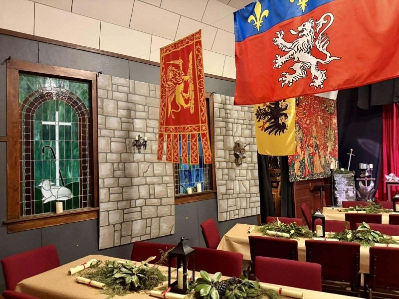 Review: YE OLDE CHRISTMASSE MADRIGAL FEASTE at Grant County Community Theatre  Image