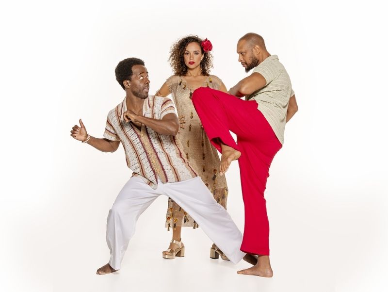 Capoeira, Love and Resistance Hit the Stage in Gilberto Gil’s Tropicália Anthem DOMINGO NO PARQUE  Image