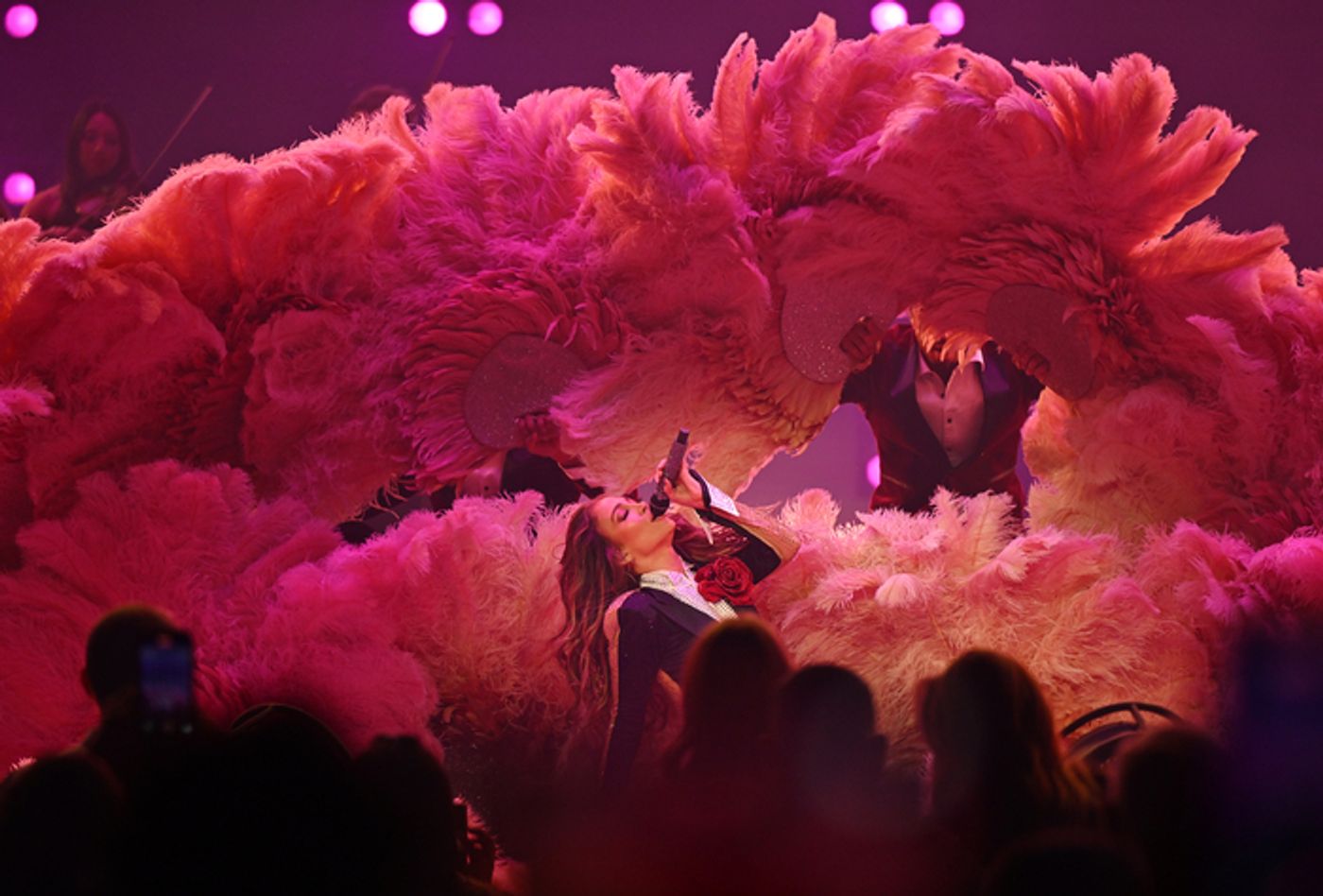 Photos: Jennifer Lopez Kicks Off 'Up All Night Live' Las Vegas Residency  Image