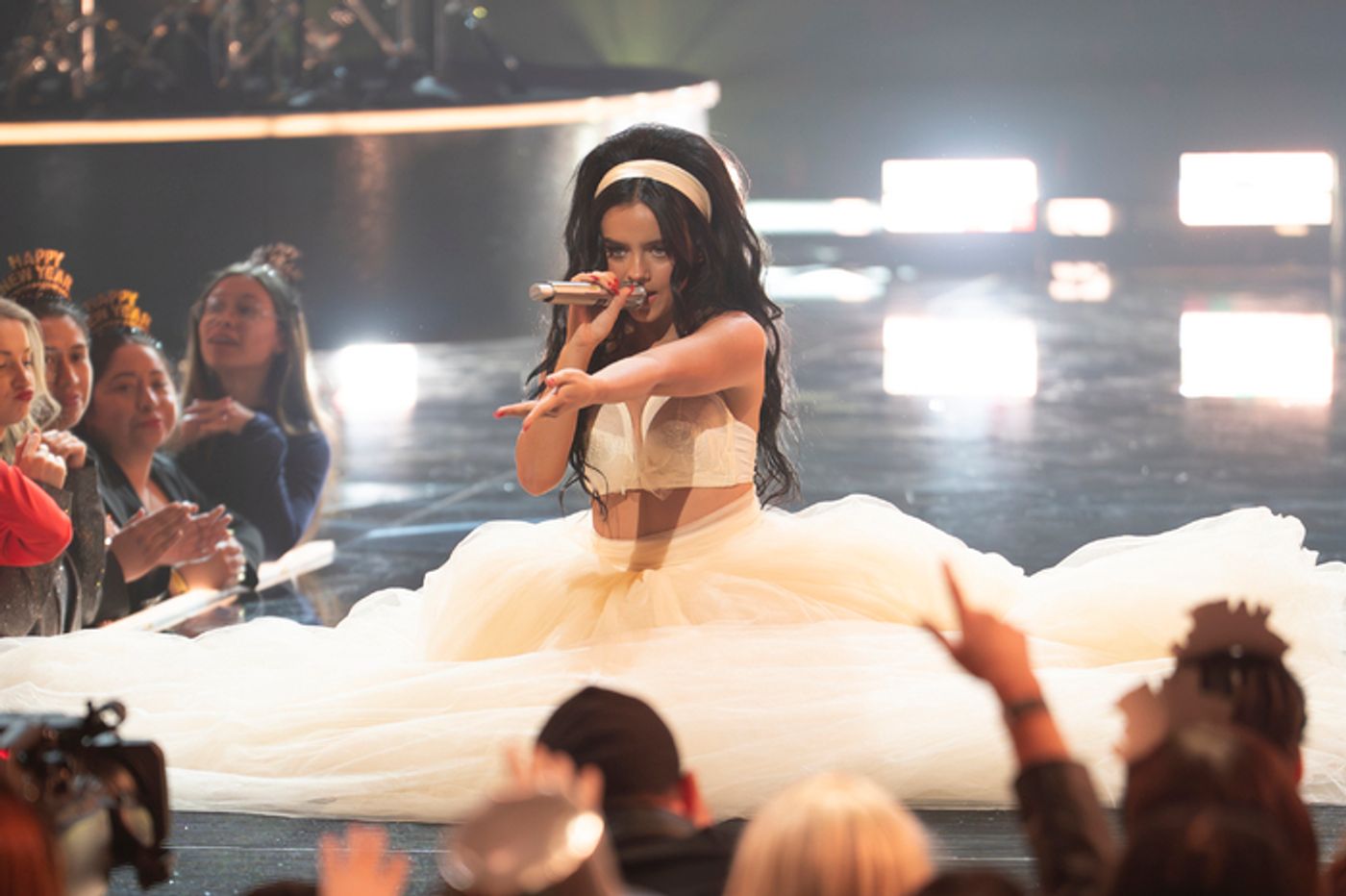 Photos: Diana Ross, Mariah Carey, & More Ring in 2026 at NEW YEAR’S ROCKIN’ EVE  Image