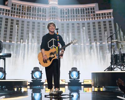 JOHN RZEZNIK 
 Photo