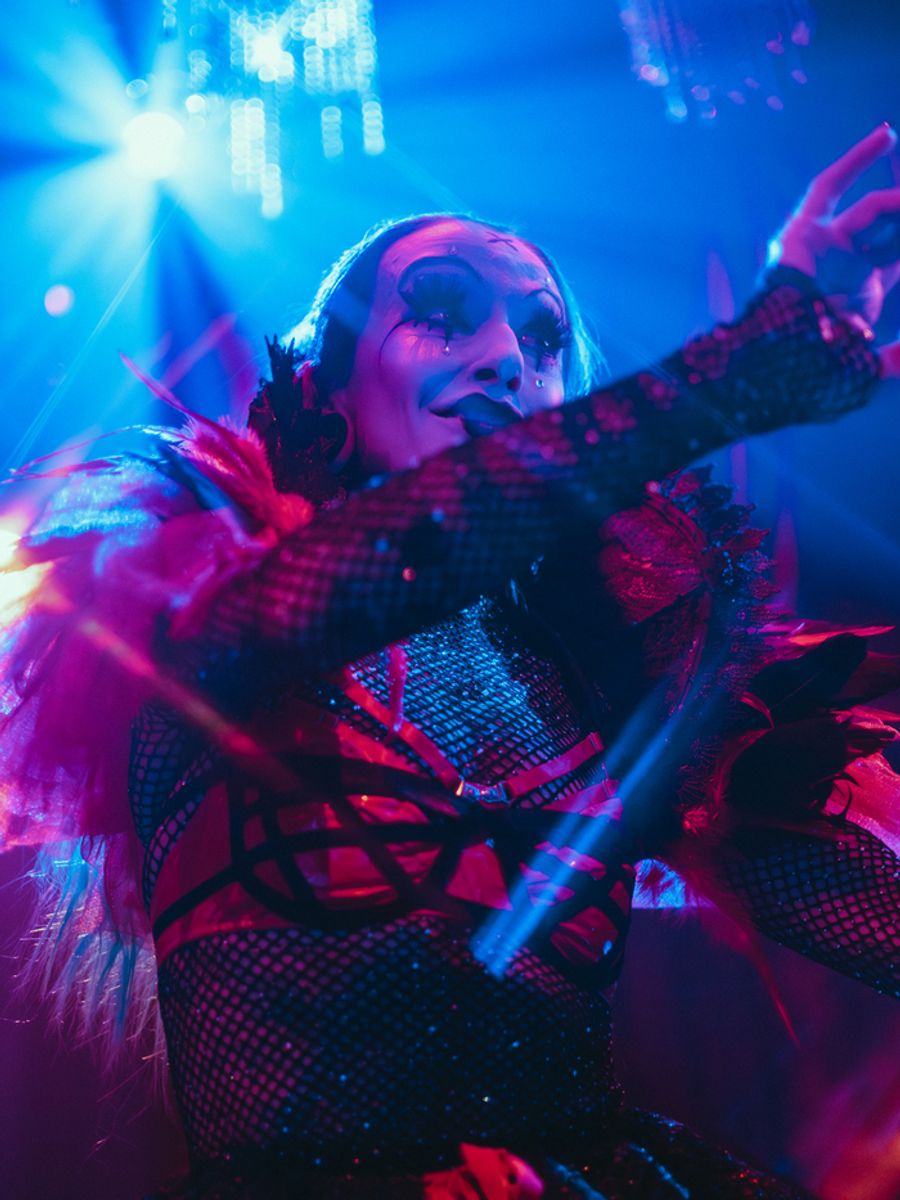 Photos: MASQUERADE Celebrates New Years With Bal Lumiere Image