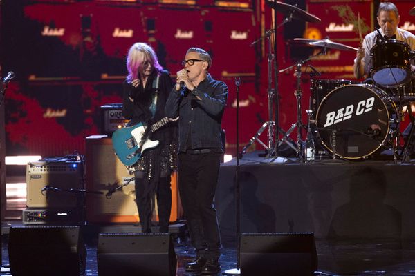 NANCY WILSON, BRYAN ADAMS, SIMON KIRKE  Photo